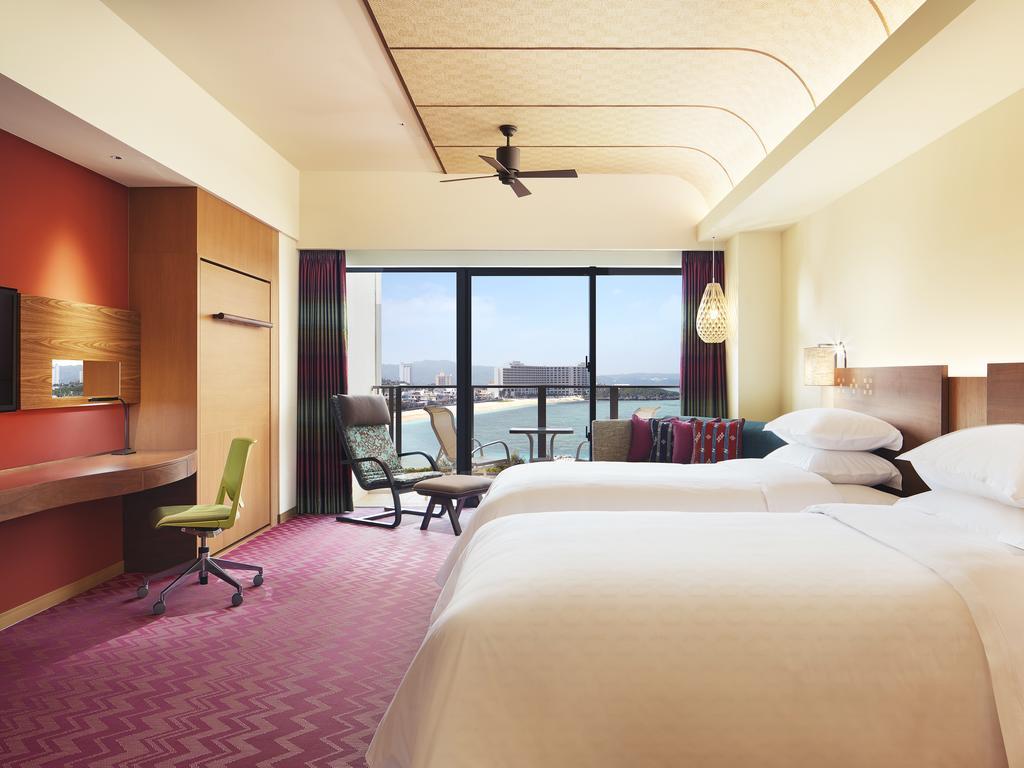 酒店 Sheraton Okinawa Sunmarina 5*